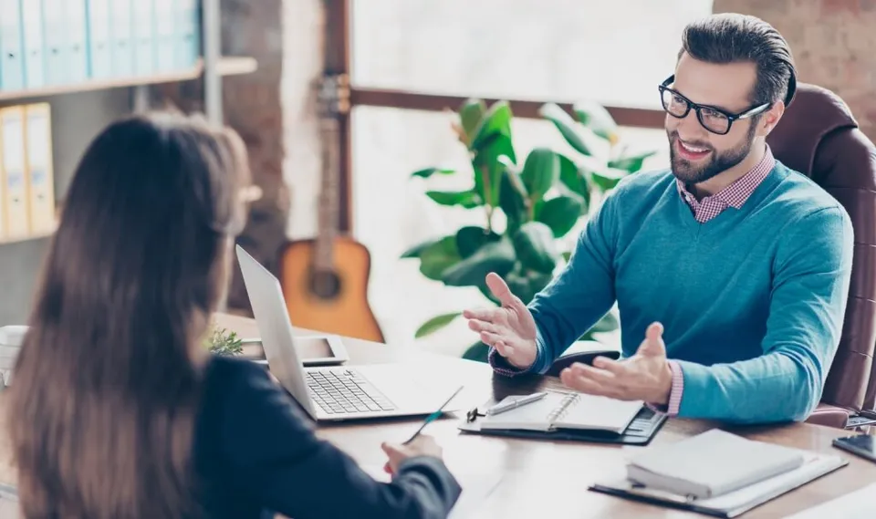 Qu’est-ce qu’un coach professionnel et comment améliorer votre quotidien au travail ?